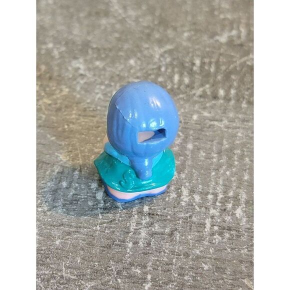 Mini purple ponytail girl woman mom toy figure - Picture 3 of 4